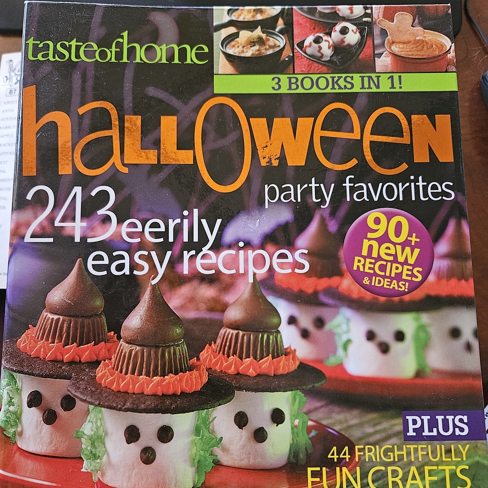 Taste of Home Halloween Recipe Collection - Orange and Black